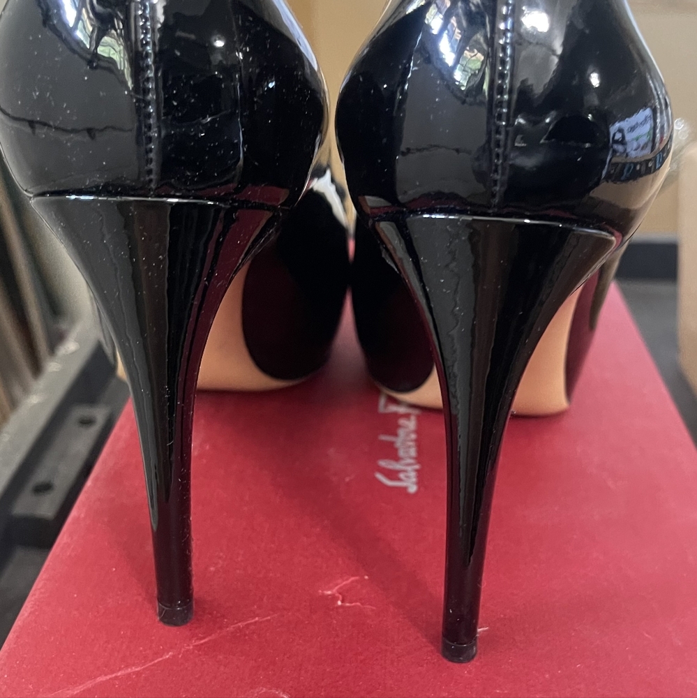 Salvatore Ferragamo Pimpa Nero